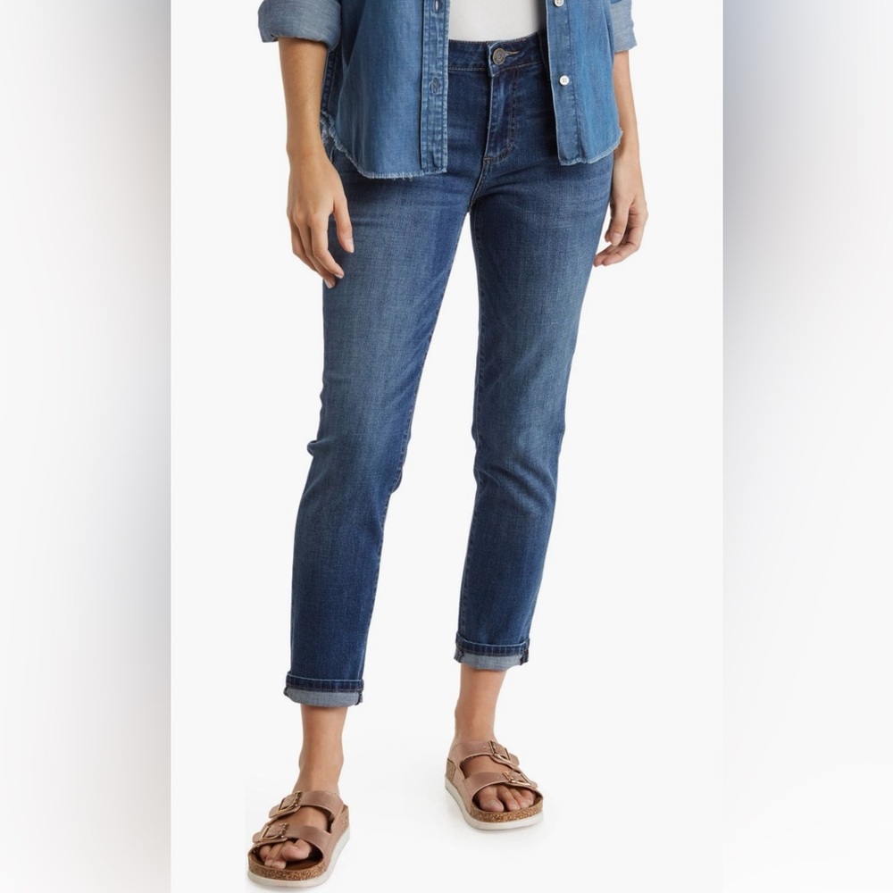 Kut from the Kloth Katy Ankle Straight Leg Jeans. Size 8. GUC